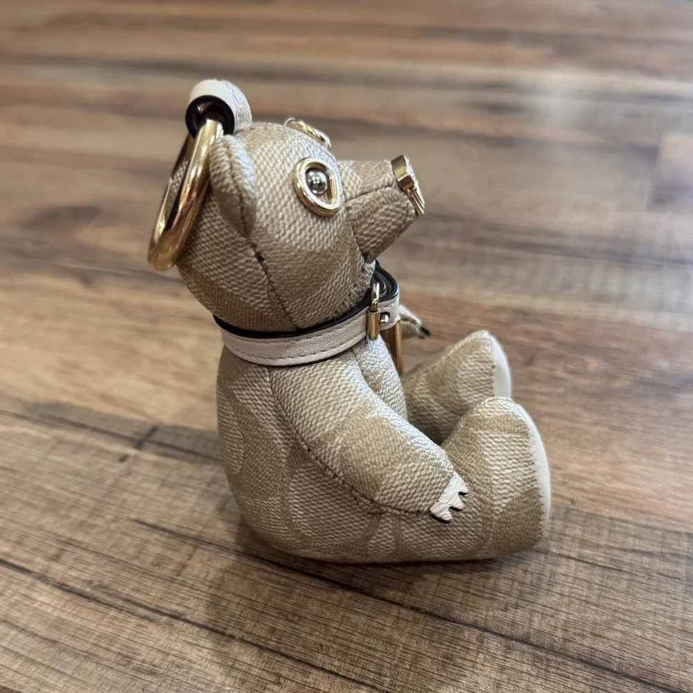 Coach Signature Teddy Bear Bag Charm Khaki Chalk Gold Tone Key Fob 77676